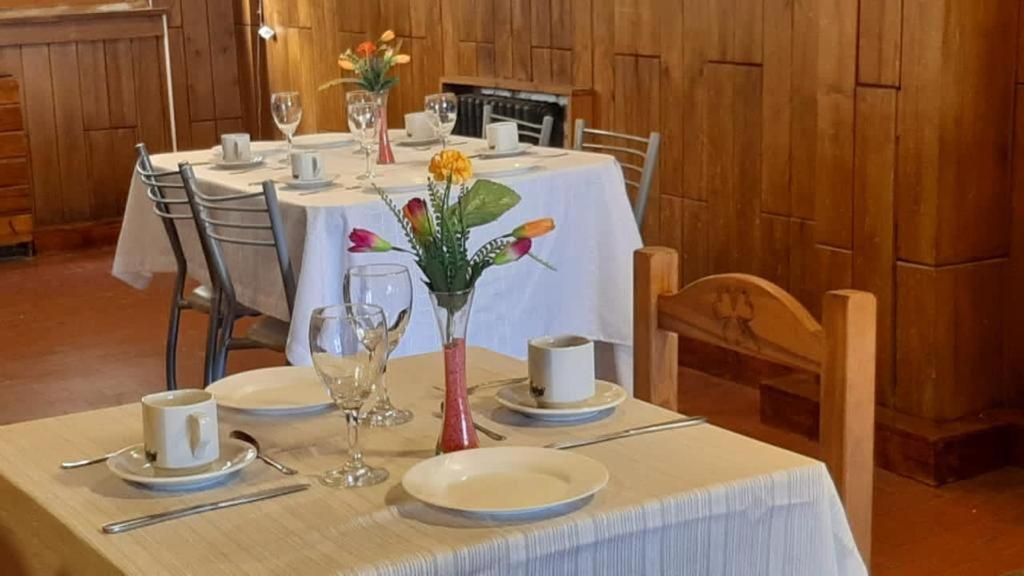 فندق Alojamiento Curru Leuvu Bariloche المظهر الخارجي الصورة